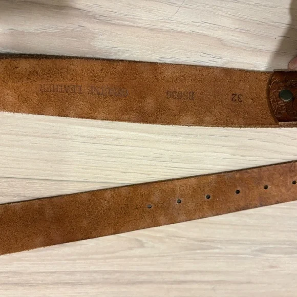 Western, Cowboy, Glamour, Brown Leather Belt with Pink Crystal Buckle - Picture 4 of 6